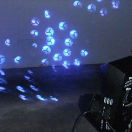 Lichteffekt: Martin Wizard 13 Gobos 7 Farben 250 Watt Entladungslampe