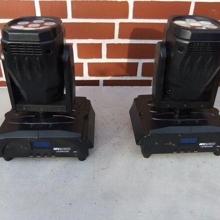 Moving Heads Involight MH 200